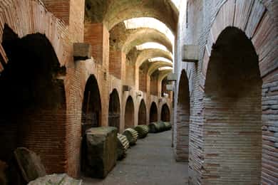 Phlegraeuksen kentät: Pozzuoli Guided Walking Tour