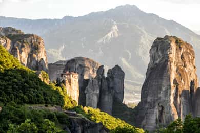 Thessaloniki: 2-Day Meteora Trip with Guided Tours and Hotel