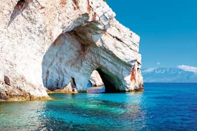 From Kefalonia: Blue Cave Boat Cruise & Shipwreck Photo Stop