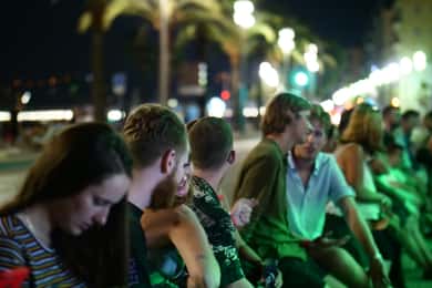 Nice: St. Patrick's Bar Crawl Party, gratis drankjes & toegang tot de club