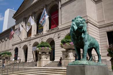 Art Institute Skip-the-Line Tour with Guide