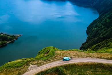 Ponta Delgada: Full-Day Sete Cidades 4X4 Tour with Lunch