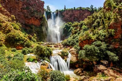 Din Marrakech: Cascada Ouzoud excursie ghidată și excursie cu barca