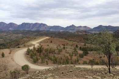 Coober Pedy: Excursión en 4x4 de 7 días por el lago Eyre y la cordillera Flinders