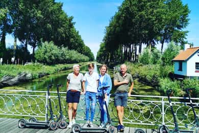 De Brujas a Damme: tour privado en scooter eléctrico