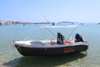 Paros: Full-Day Small Boat Rental with Self-Driving