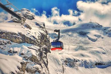 Majestad de los Alpes: Tour privado al Monte Titlis desde Basilea