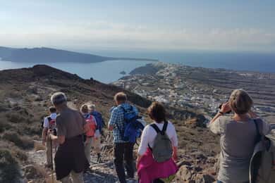Santorini: Caminhada de Fira a Oia Caldera com Guia