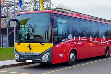 Modena: Round-Trip Bus Transfer to Ferrari Museum Maranello