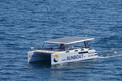 Portimão: Benagil Caves & Golden Coast Eco Catamaran Tour