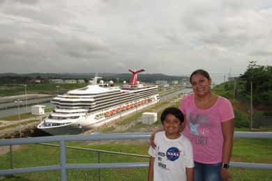 From Panamá City: Panama Canal and Fort San Lorenzo Tour