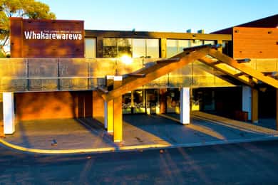 Rotorua: Whakarewarewa Village Guided Tour