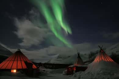From Tromsø: Northern Lights Visit at Camp Tamok