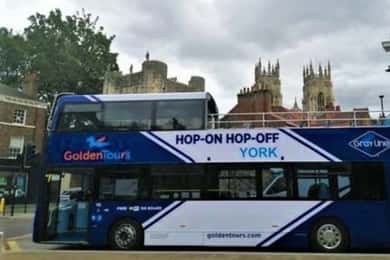 York: Hop-on Hop-off Sightseeing Bus Tour