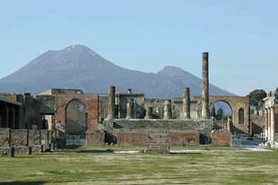 Costiera Amalfitana: Tour guidato di Pompei con ingresso salta la fila