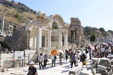 Kusadasi eller Selcuk: Heldagstur til Efesos med frokost