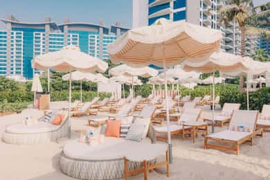 Dubai: Pool- und Strandpass mit Prosecco und Obstteller für 2 Personen