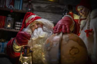 Levi: Dagsudflugt til Santa Claus Village med frokost