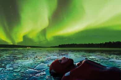 Levi: Ice Floating and Northern Lights Tour