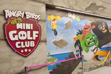 American Dream: Bilet na minigolfa Angry Birds