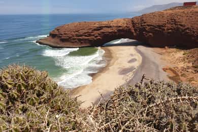 Desde Agadir: Excursión de un día a la playa de Legzira y Tiznit con almuerzo