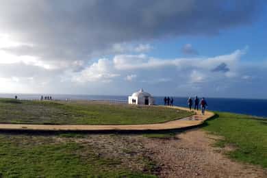 From Lisbon or Sesimbra: 4x4 Tour to Cape Espichel