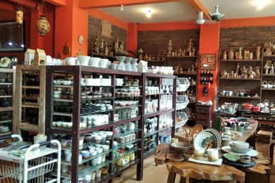 Yogyakarta: Make Your Own Chocolate Monggo and Pottery