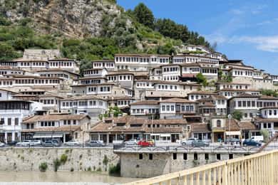 From Tirana: Berat and Belshi Lake Day Trip