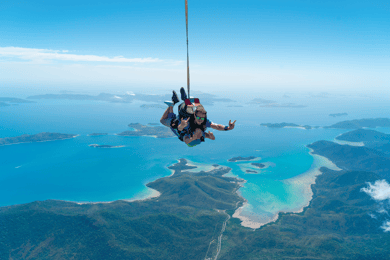 Airlie Beach: Tandem Skydive over the Whitsundays