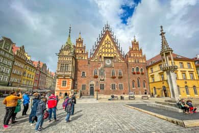 Wrocław: Old Town and Ostrów Tumski Walking Tour in English