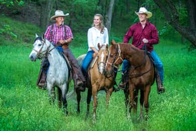 Waco: Horseback Riding Tour with Cowboy Guide