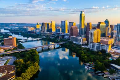 From Austin: San Antonio Day Trip with Alamo and Boat Cruise
