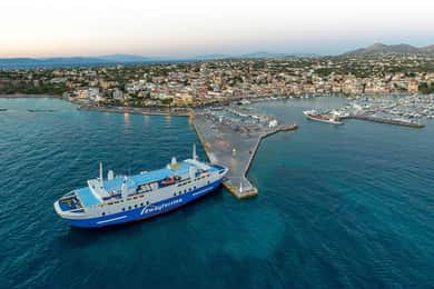 Athens: Ferry Boat Ticket to/from Aegina Island