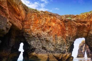 From A Coruna: Guided Day Trip to Lugo & As Catedrais Beach
