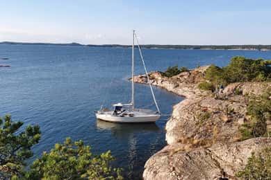 Stockholm : aventure à la voile dans l'archipel avec détente sur les îles