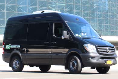 NYC: One-Way Transfer to/from JFK Airport and Manhattan