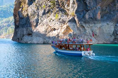 Yan: Öğle Yemekli Yeşil Kanyon Jeep ve Tekne Turu