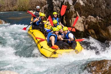 Split: Cetina River Whitewater Raft Trip med mulighed for afhentning