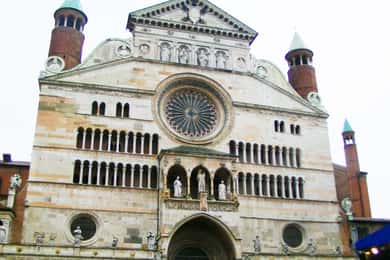 CREMONA private tour: beautiful, historic close to Milan