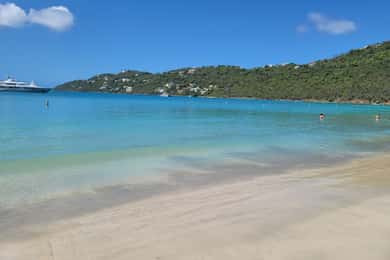 Saint Thomas: Halvdagstur med bjergbestigning og strandhopping