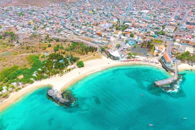 Praia: Excursão à ilha de Santiago com provas e praia do Tarrafal