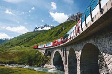 Basilea: Viaje en el tren Glacier Express de los Alpes Suizos y excursión a Lucerna