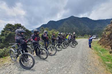 La Paz: Passeio guiado de mountain bike pela Estrada da Morte com almoço