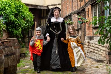Stratford-upon-Avon: Tudor World Museum Entrance Ticket