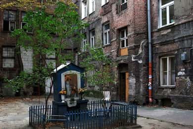 Varsóvia: excursão ao distrito de Praga com museu e degustação de vodka