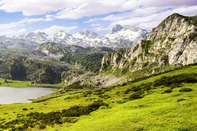 Z Cangas de Onís: wycieczka z przewodnikiem do jezior Covadonga