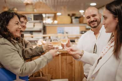 Bordeaux: Food Tour in the Historic District