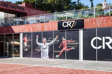 Funchal: tour della città vecchia in tuk tuk con rientro al Museo CR7