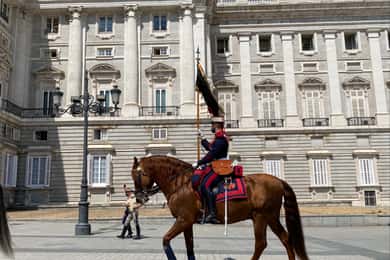Royal Palace Guided Shared Group Tour