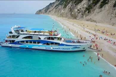 Nydri: Ionian Islands Full-Day Boat Cruise with Swim Stops